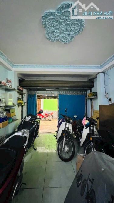 NHÀ HXH ĐƯỜNG BẠCH ĐẰNG 45M2 5TẦNG CÁCH MT 20M 10.5 TỶ