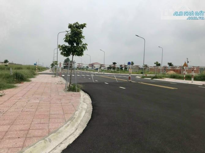 Bán đất 70m2 giá 1 tỷ 590 ngay khu dự án Trung Quân phường Bến Cát tpHCM