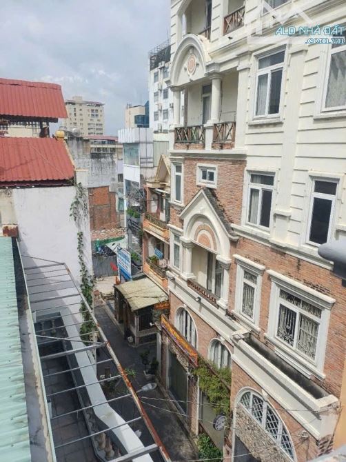 💥NGAY VÒNG XOAY LĂNG CHA CẢ - P.4 - TÂN BÌNH - 110M2 - Ngang 5,2 x 21 - 3 Tầng - 8 PHÒNG