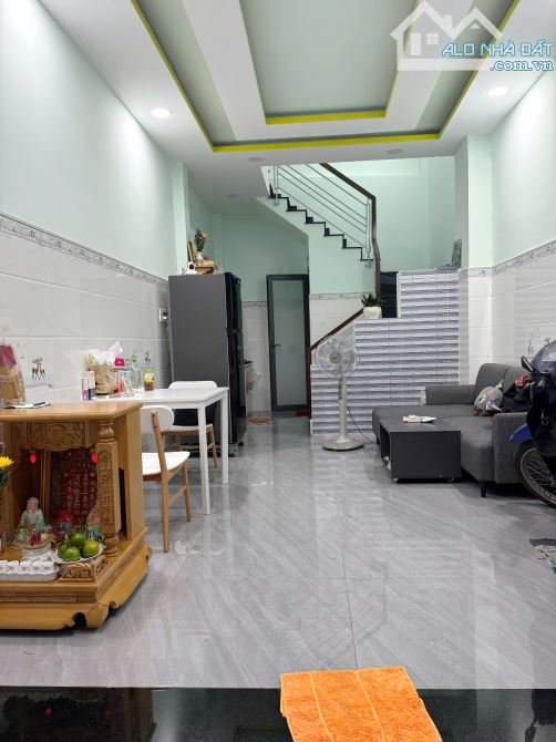 Nhà 4 tầng (3.8 x 9m) gần MT Tùng Thiện Vương P12Q8. Giá 5.28 tỷ
