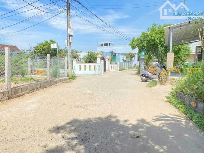 📌📌📌LÀM VIỆC TRỰC TIẾP GIÁ TỐT !!!Lô 2 mặt kiệt thôn Lệ Sơn Nam Hoà Tiến