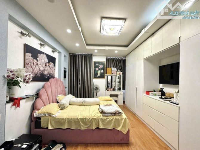 🏡 Bán Nhà Giáp Quận 1 | Ngay Cầu Thị Nghè |  Ngô Tất Tố, P21, Bình Thạnh | 35m² | 4 Tầng