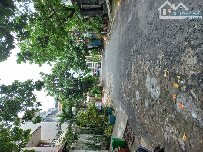 Quận 2 -Lô góc 2 mặt tiền,4 tầng(120m2).Giá 10 tỷ
