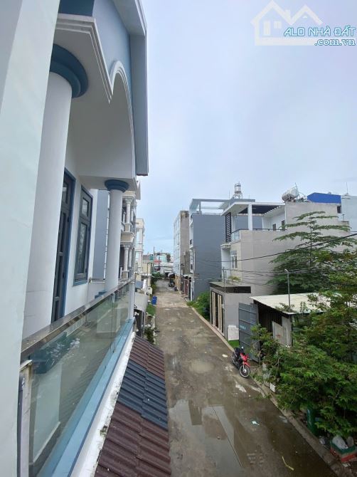 Chủ gấp bán - nhỉnh 5 Tỷ - 3 Tầng 3 Pn -_HXH thông - 5