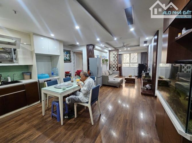 Bán Chung cư cao cấp 3 ngủ Vinapharm 60B Nguyễn Huy Tưởng (Thanh Xuân) giá 7,6 tỷ(có TL)