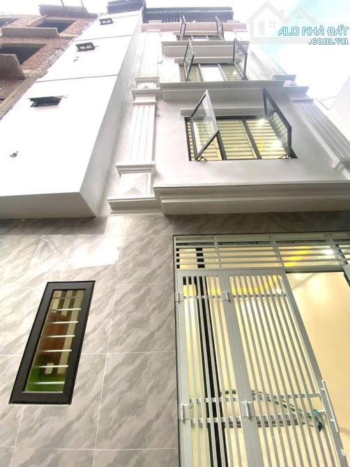 DUY NHẤT 1 CĂN HOA HẬU PHỐ Ỷ LA -HÀ ĐÔNG- LÔ GÓC-35M-5T- GIÁ CHỈ 5.25 TỶ