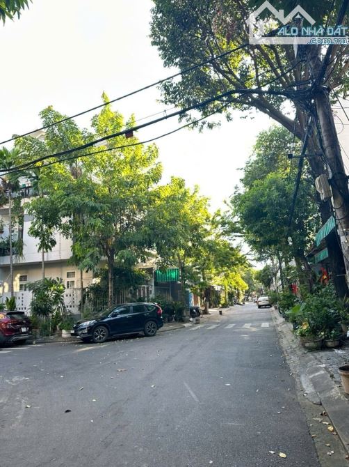 Chính chủ cần bán nhanh căn biệt thự lô góc mặt tiền đường nguyễn xuân ôn