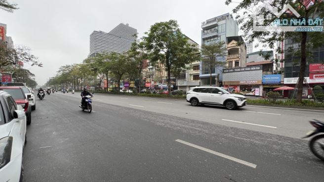 BÁN TOÀ BUILDING 11 TẦNG MẶT PHỐ HOÀNG CẦU QUẬN ĐỐNG ĐA-DT 210M2 MẶT TIỀN 6.5M-GIÁ 125 TỶ