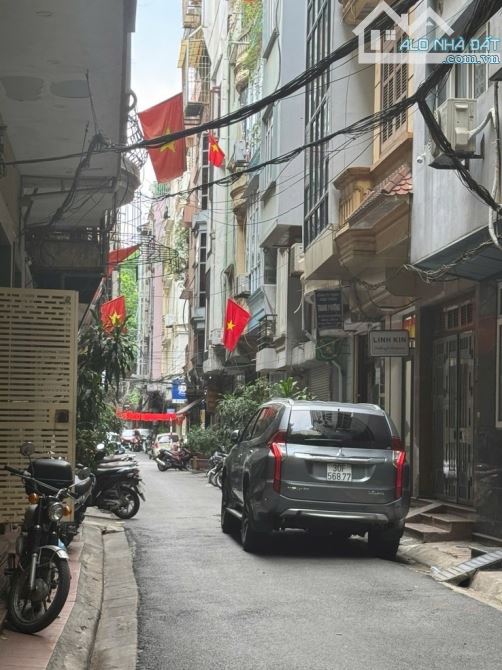 BÁN NHÀ PHÂN LÔ NGUYỄN CHÍ THANH – Ô TÔ TRÁNH – VỈA HÈ RỘNG – KINH DOANH ĐỈNH-NHỈNH 18 TỶ