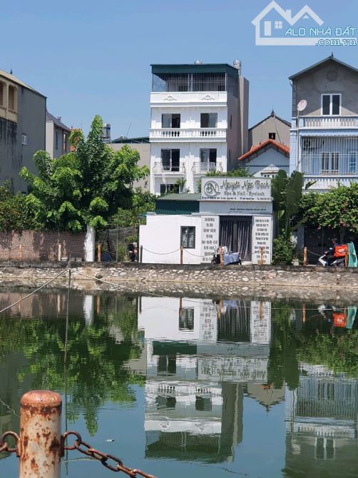 Bán nhà Bát Khối,Cự Khối 5 tầng,30m,view hồ,oto đỗ cửa nhỉnh 5 tỷ