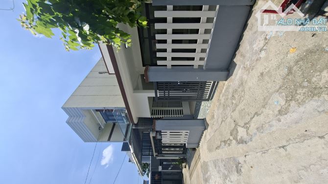 Cần bán nhà cấp 4 đẹp, Dt. 6,7x17m, hẻm Nguyễn Trãi, P Nghĩa Lộ, Quảng Ngãi