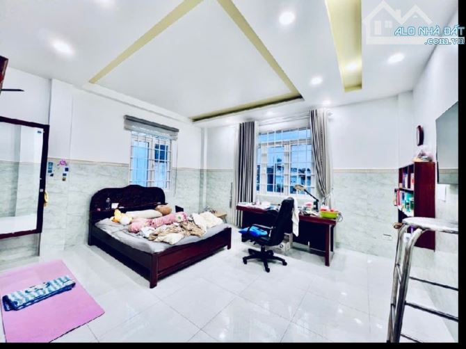 SIÊU PHẨM NHÀ PHỐ 91M2– NGANG 5M NỞ HẬU, HẺM 6M THÔNG TỨ HƯỚNG - CHỈ 9,99