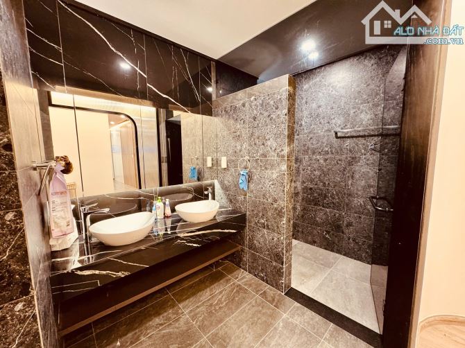 Nhà đẹp trong KQH bậc nhất trung tâm Đà Lạt - 10