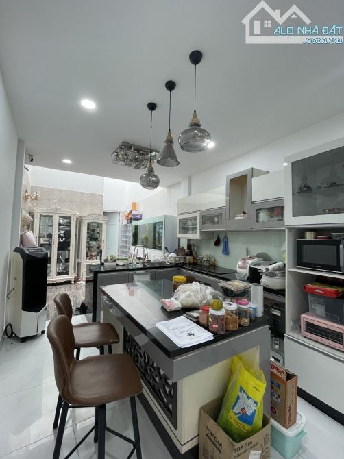 NHÀ MỚI CHÍNH CHỦ HẺM XE HƠI THÔNG TÂN BÌNH - 79m2 - 2 TẦNG CHỈNH HƠN 9 TỶ - 10
