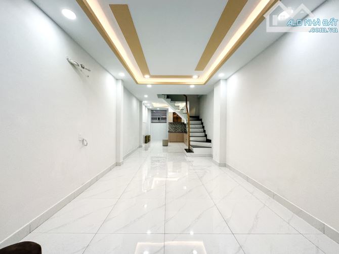 Bán nhà Bình Thạnh - Khu D nổi tiếng - 4 tầng mới - hẻm 8m kinh doanh - 10