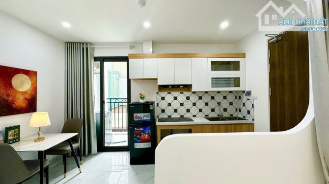 Siêu dòng tiền ! Bán toà CHDV - Pháo Đài Láng 80m x7 tầng TM, MT5.65 , Doanh thu 115 tr/ T - 10