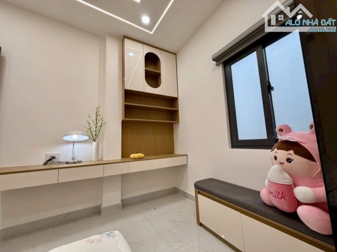 Nhà Mới Mặt Tiền KD Đường 8m - Gần Chợ Xóm Mới - Full Nội Thất - 10