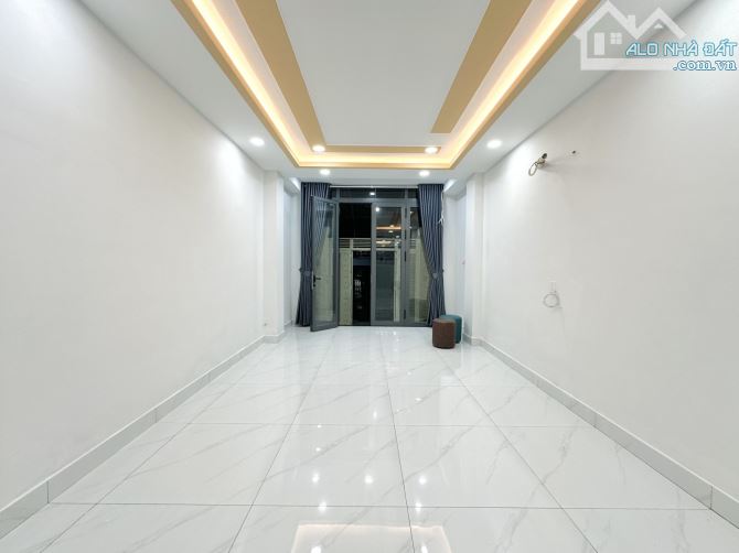 Bán nhà Bình Thạnh - Khu D nổi tiếng - 4 tầng mới - hẻm 8m kinh doanh - 11
