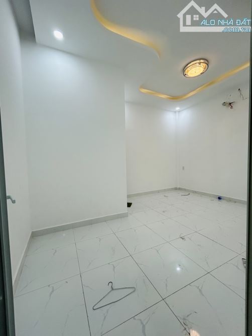 NHÀ 2 TẦNG TẠI HUỲNH TẤN PHÁT F TÂN THUẬN ĐÔNG Q7 - HẺM 3m THÔNG THOÁNG SẠCH SẼ - 5Tỷ5 - 11