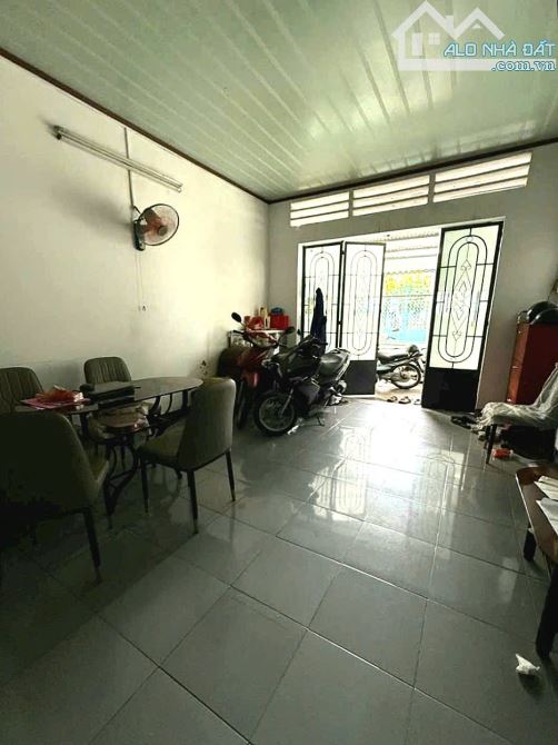 Bán nhà câp 4 đường như 4.5m thông thoáng, An Bình, Biên Hòa, 124m2, giá rẻ 3 tỷ 850 - 1