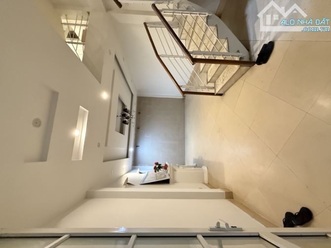 Bán nhà Ba Đình 57m2 5 tầng, 10m ra phố lớn, ô thang máy chờ, - 1