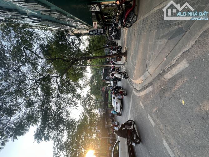 Cổ Nhuế - Đất Ở -Đầu Tư Dòng Tiền Cực Tốt - Ô Tô - Mặt Phố Liền Kề - 71m2 - 12 Tỷ 7 - 3