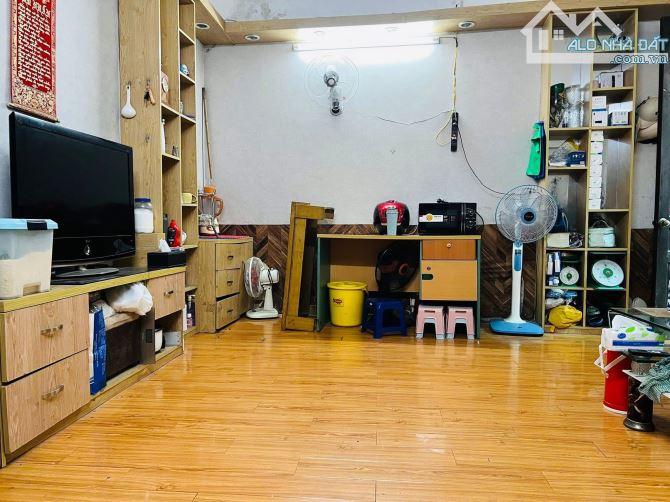 Đội Cấn, 38m, 5,5tỷ Ngõ nông gần phố, Tiện ích bạt ngàn, Sổ chính chủ, Giá đầu tư cực rẻ - 1