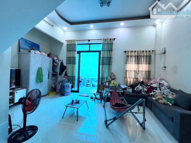 Bán Nhà 2 Tầng Đẹp – 55m² – Hẻm Xe Tải 5m – Gần Vincom Lê Văn Việt – Giá 4.6 Tỷ SHR Tăng - 1