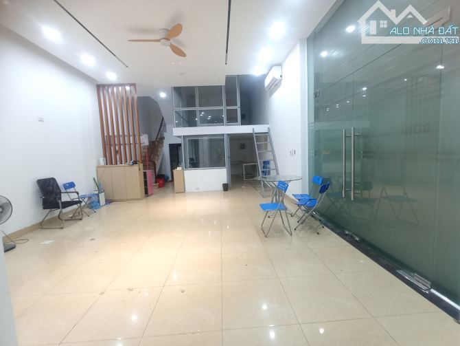 ANH TRAI CÓ VIỆC GỬI BÁN CĂN NHÀ LÔ GÓC , HIỆN ĐANG LÀM VĂN PHÒNG ,THIẾT KẾ THÔNG SÀN - 1