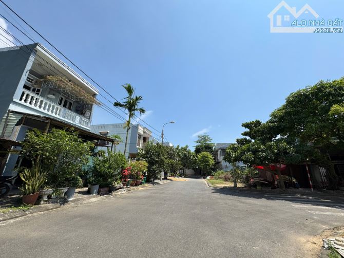 Bán lô đất 2 mặt tiền 170m2 đường Đông Trà 2 gần khu đô thị FPT và Làng Đại Học - 1