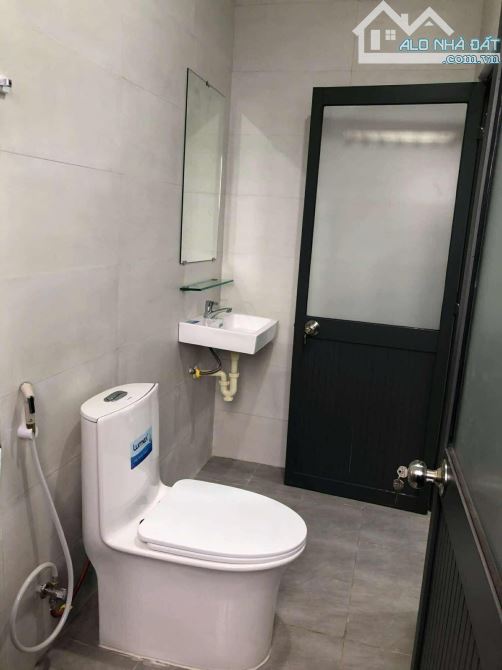 Chính chủ cần giải quyết cv nên muốn bán nhanh tòa căn hộ 5 tầng thang máy đường bàu Trảng - 1