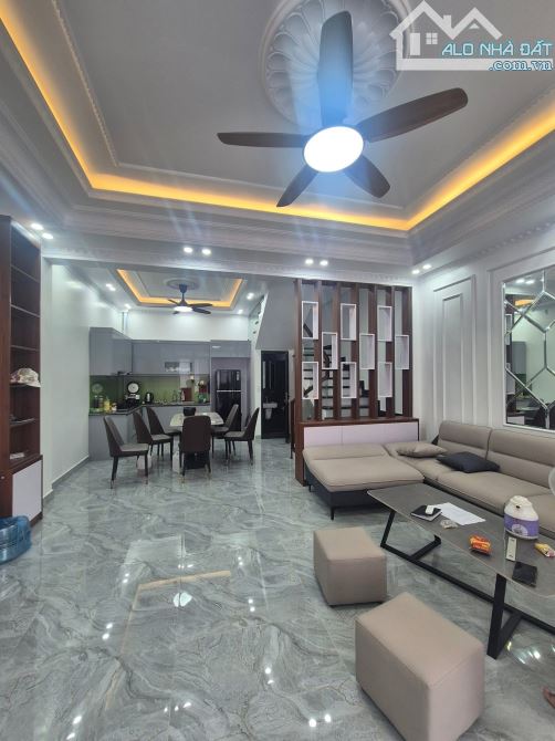 Bán nhà Lũng Đông Đằng Hải , Hải An . 6,5 tỷ , 5 tầng , 52m.      5.N.52,4.7.7m Bán nhà 5 - 1