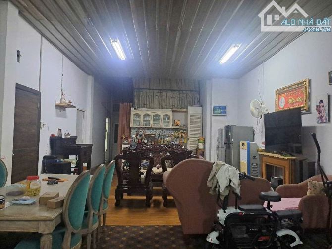 Bán gấp nhà C4 Nguyễn Văn Quá Quận 12 145m2 Ngang 5.3m nở hậu tài lộc hẻm 4m Chỉ 6.5 Tỷ - 1