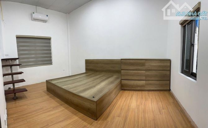 Cho thuê nhà 4 tầng Đội Cấn, Ba Đình. Giá 15tr - 1