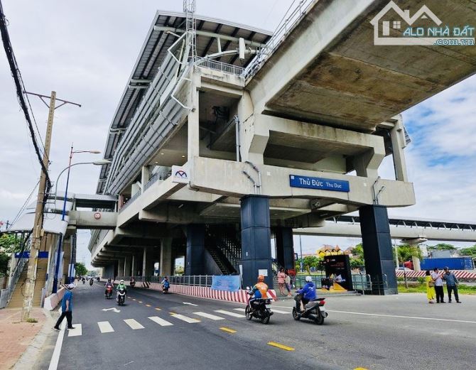 20 CHDV, DÒNG TIỀN 80TR/THÁNG, 4 TẦNG, 262M ĐẤT, NGANG 7M, HOÀNG HỮU NAM Q9 - 1