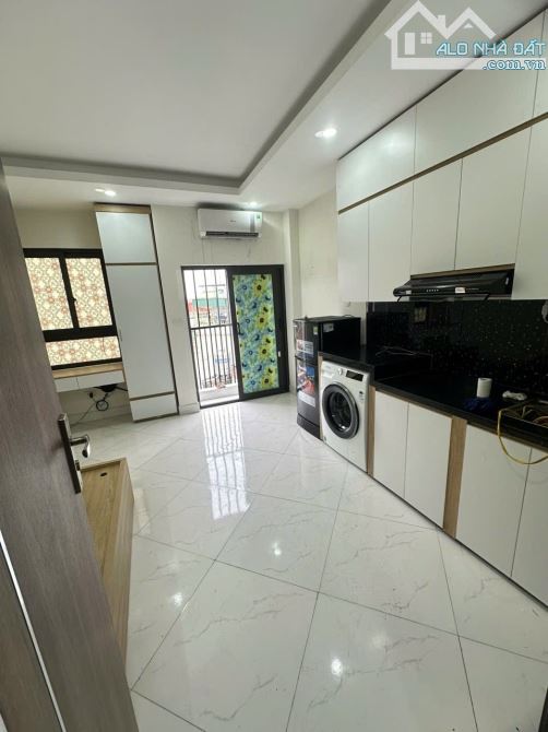 BÁN TÒA CCMN CHÍNH KINH – 8 TẦNG – THANG MÁY – FULL PCCC – DÒNG TIỀN 85 TRIỆU/THÁNG.  7% - 1