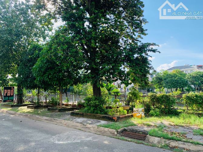 Chỉ 22 Tỷ- Sở Hữu Ngay Lô Đất Biệt Thự MT Sông Quận 2 DT:155m2 (10mx15,5m) GPXD Hầm 4 Tầng