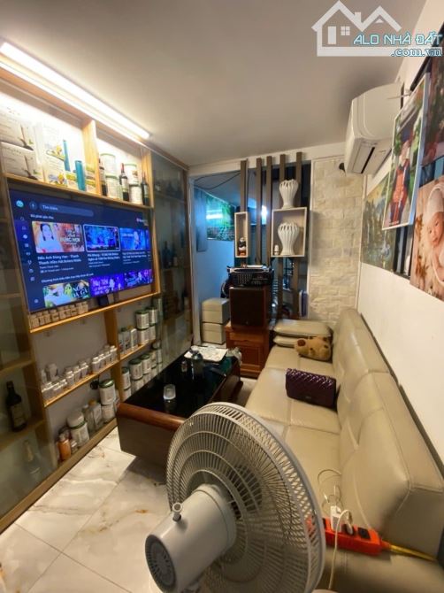 Bán nhà mặt phố cổ Trần Nhân Tông view Cv, kinh doanh vô địch. - 1