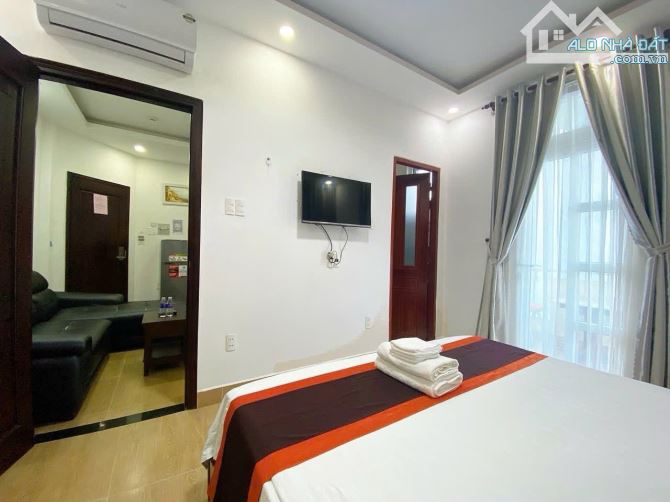 Ban khách sạn lô góc hai mặt tiền đường phan chu trinh - 1