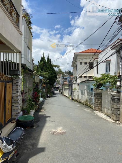 Bán lô đất đẹp Phan Đình Phùng Đà Lạt ngang gần 6.5m giá tốt - 1