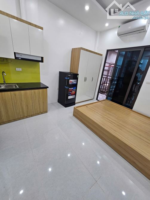 "THUÊ THẲNG CHDV NHÀ MỚI CỨNG Ở MỄ TRÌ HẠ -  9PKK - full đồ - full khách - 1
