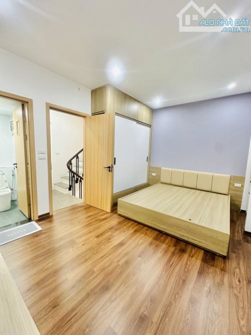 PHỐ LÊ THANH NGHỊ - TRUNG TÂM KHU VỰC ĐẠI HỌC BÁCH KHOA - KINH TẾ - XÂY DỰNG 5T 3N - 1