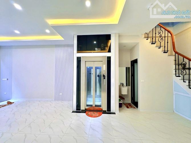 Cần bán gấp nhà riếng phân lô gara Ôtô kinh doanh 50m,6T thang máy phố Vương Thừa Vũ, TX - 1