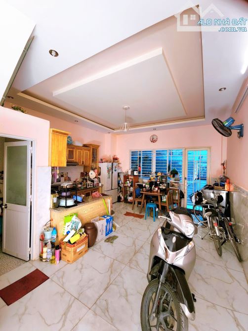 🔥 SIÊU PHẨM NHÀ ĐẸP – FULL NT – THỊ TRẤN NHÀ BÈ  64M2 NGANG 4.8  nở hậu chỉ 5.5ty - 1