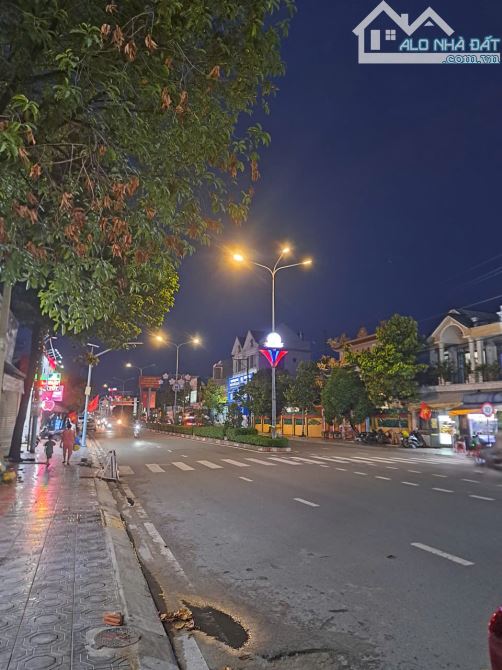 CĂN NHÀ 157M2 MẶT TIỀN ĐƯỜNG NGUYỄN AN NINH, CÁCH CHỢ DĨ AN 300M, NHÀ PHỐ DĨ AN - 1