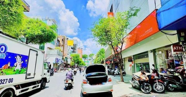 BÁN TÒA CHDV GẦN ĐH VĂN LANG -DT 8X25 - 6 LẦU-30 P-CHO THUÊ 150TR/TH GIÁ 27 TỶ - 1