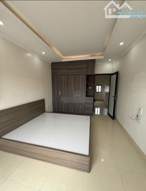 ✨ BÁN NHÀ 5 TẦNG - DT38M2 - Ô TÔ ĐỖ CỬA - NGÕ THÔNG - TRUNG TÂM NGŨ HIỆP - 1