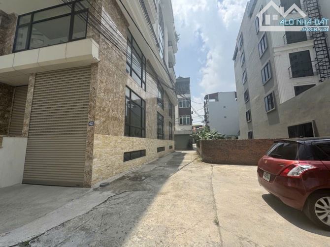 Nhà 2 tầng phường Thạch Bàn - ô tô đỗ cửa - 3 mặt thoáng - ngõ nông - 50m2  hơn 7 tỷ - 1