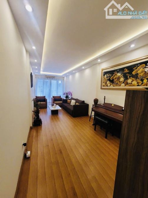 Hiếm! NHÀ ÔNG ÍCH KHIÊM - ÔTÔ DỖ CỬA -THOÁNG TRƯỚC,SAU - THANG MÁY - MỖI TẦNG 1 CĂN HỘ - C - 1