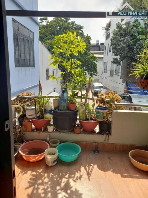 NHÀ 2 MẶT HẺM ,XE TẢI TRÁNH,66M2,4 Tầng, GÒ DẦU, P. TÂN QUÝ, Q. TÂN PHÚ,chỉ 10 tỷ - 1